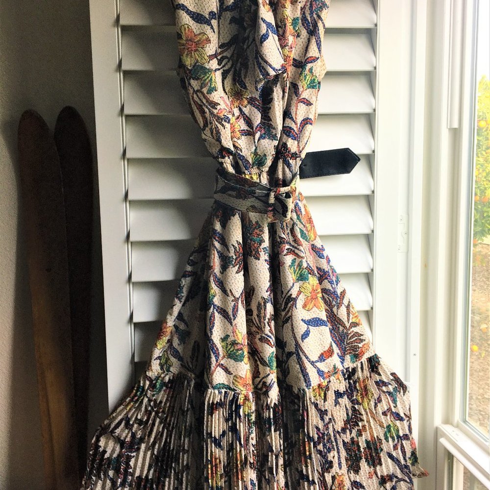 Gracia Tie Neck Dress